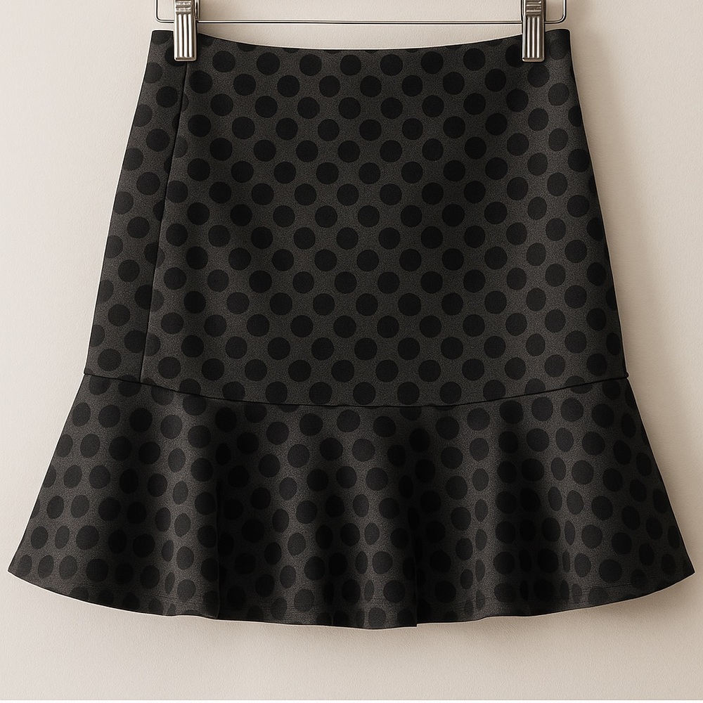 AVA Polka Dot Ruffle Hem Mini Skirt – Gray/Black – XS
